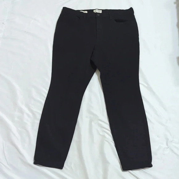 Universal Thread High-Rise Skinny Jeans, Color Black Wash Size 16R - Picture 3 of 15
